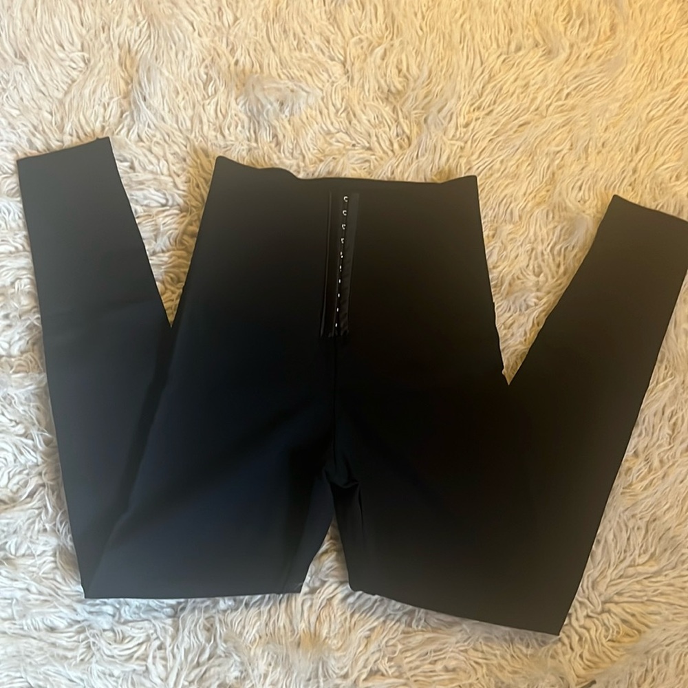 Black leggings